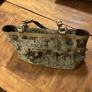 Coach shoulder bag
